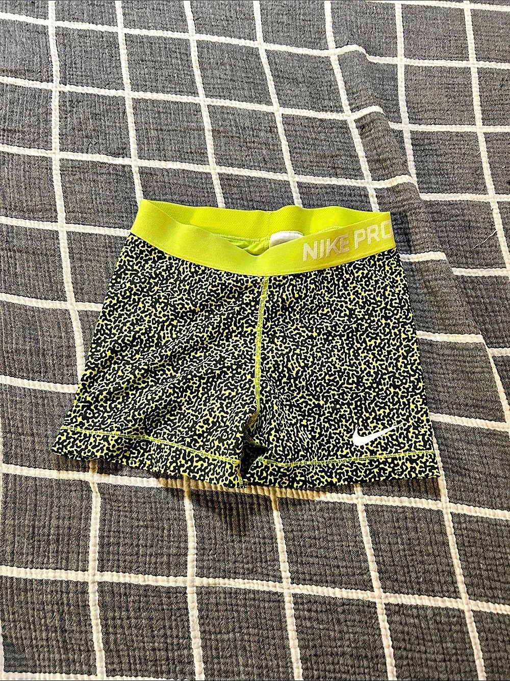 Nike Pro Mezzo Compression Shorts Medium Green & Black